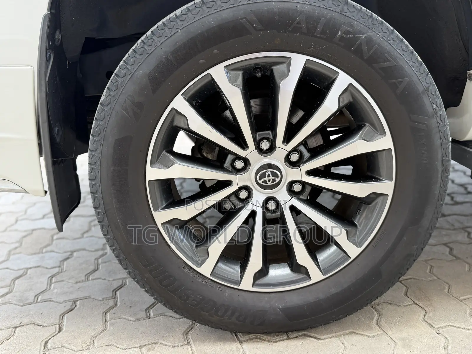 Toyota Land Cruiser Prado 2.8 2021 White