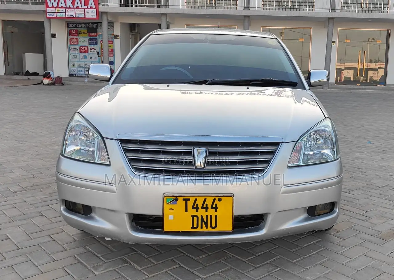 Toyota Premio 2005 Silver