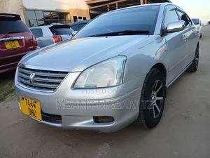 Toyota Premio 2005 Silver