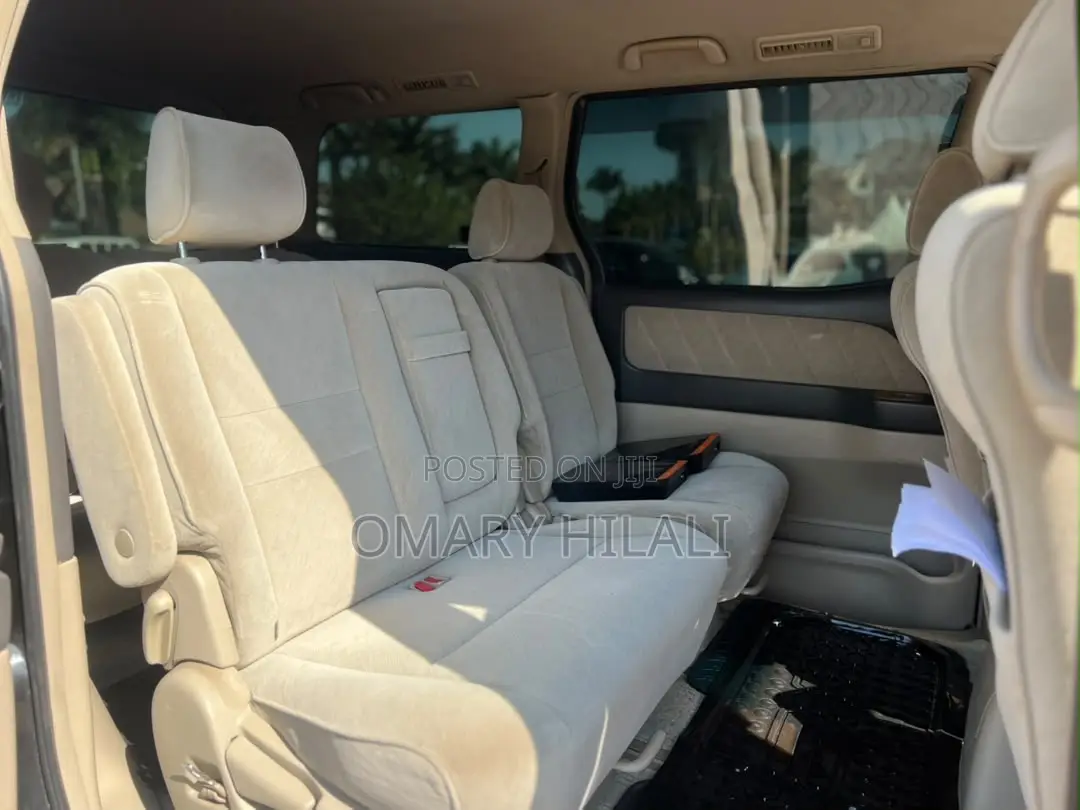 Toyota Alphard 2005 Black