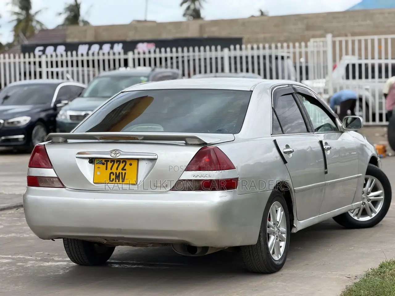 Toyota Mark II 2004 Silver
