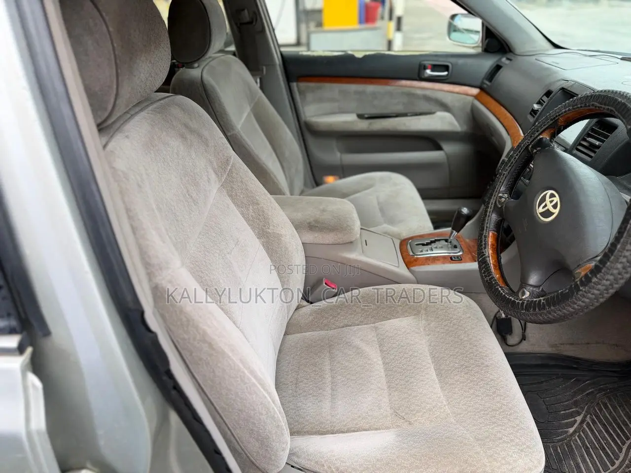 Toyota Mark II 2004 Silver