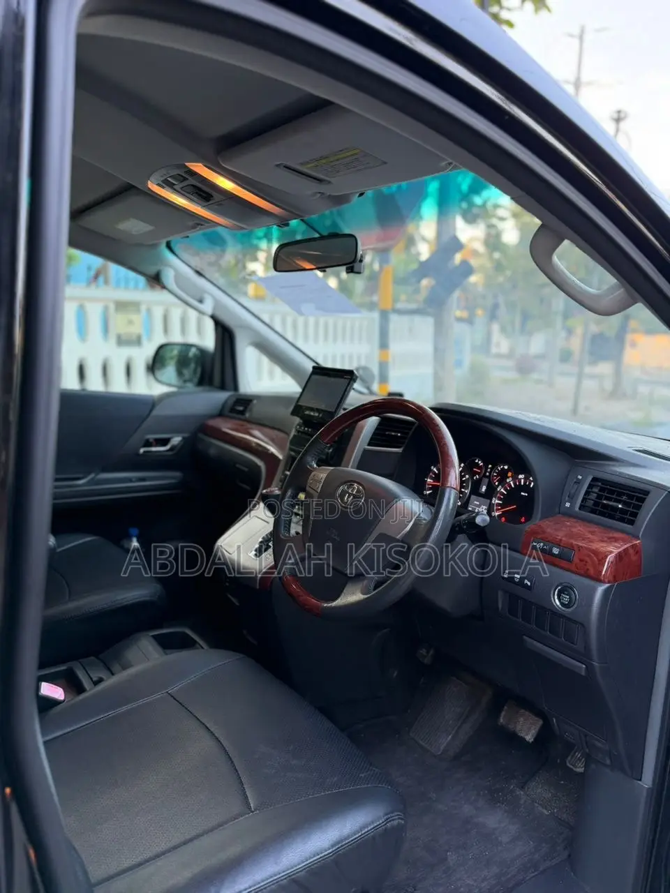 Toyota Alphard 2.4 Petrol FWD 2011 Black