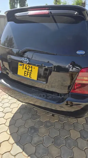 Toyota Kluger 2002 Black