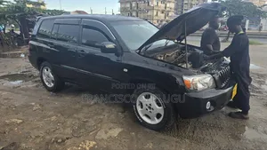 Toyota Kluger 2002 Black