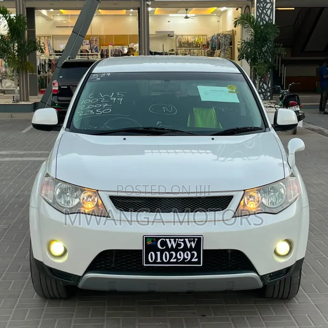 Mitsubishi Outlander 2008 White
