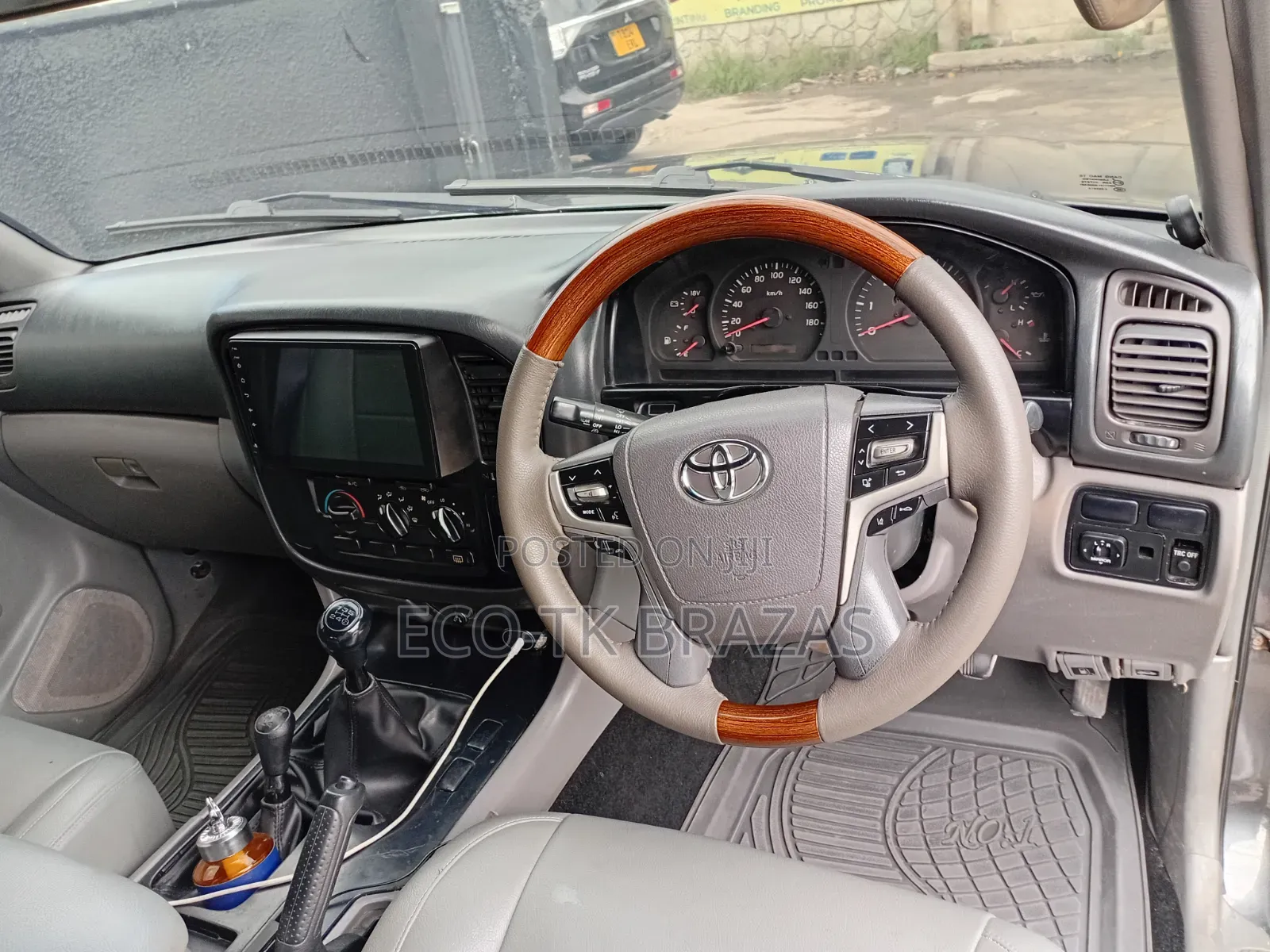 Toyota Land Cruiser 2002 Gray
