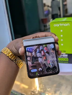Motorola Razr 50 256 GB Silver