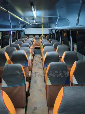 Tata Starbus Ultra Skool 2002 Green