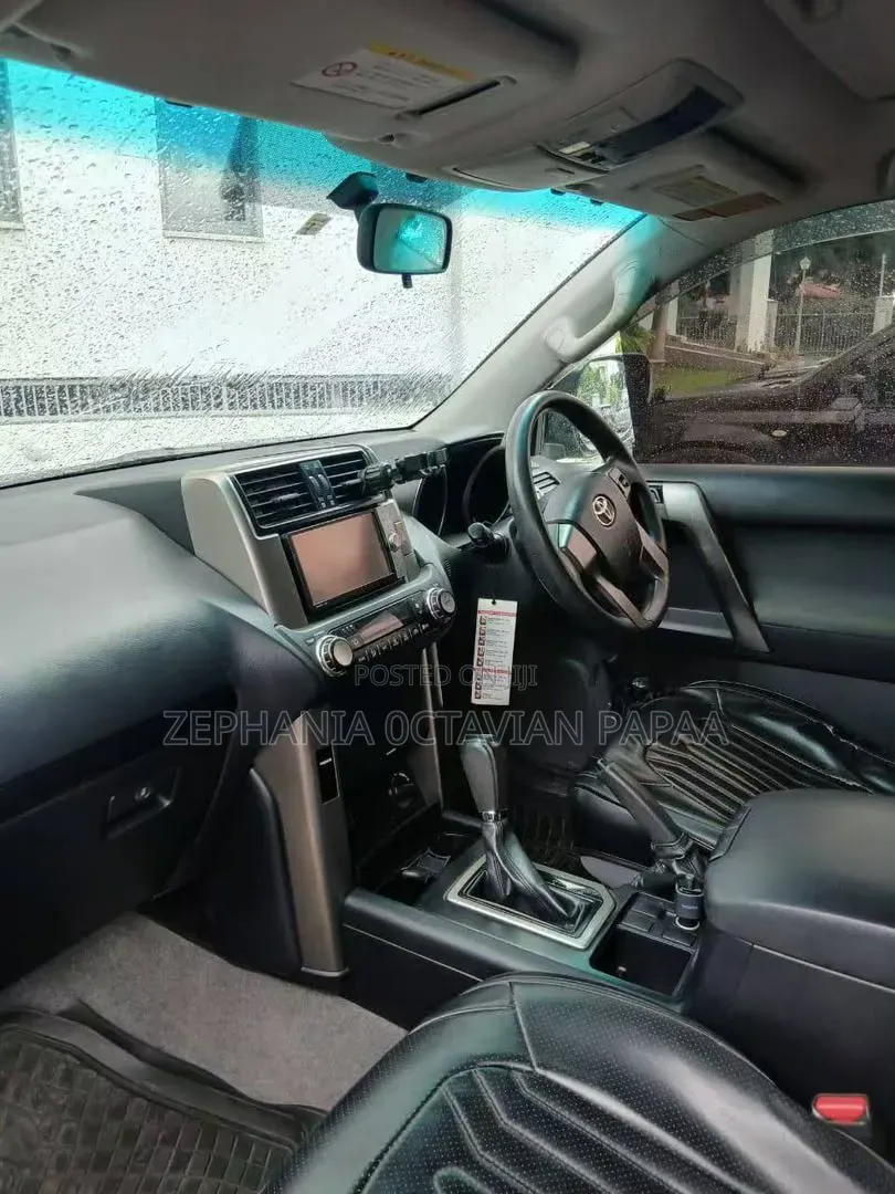 Toyota Corolla Rumion 2009 White