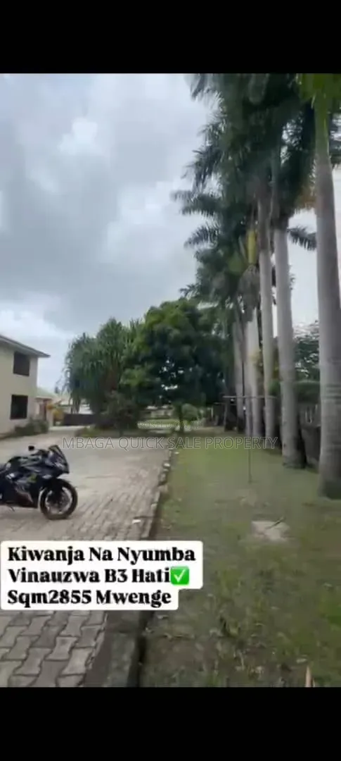 10bdrm House in Msasani for sale