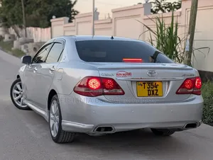 Toyota Crown 2009 Silver