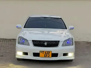 Toyota Crown 2006 White