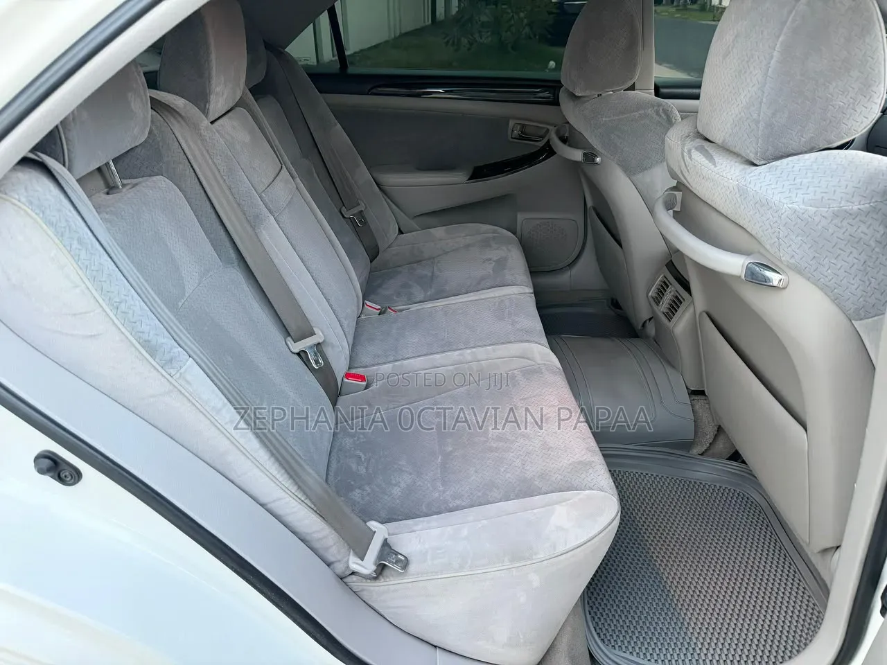 Toyota Crown 2006 White
