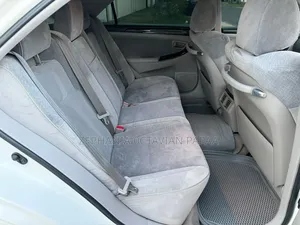 Toyota Crown 2006 White