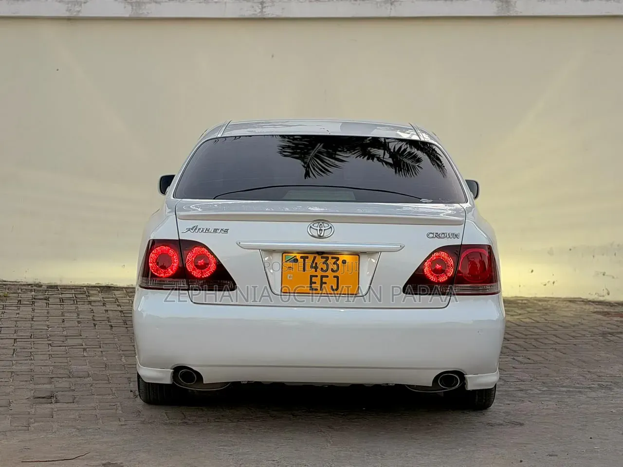 Toyota Crown 2006 White