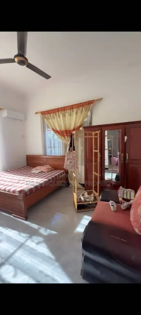 4bdrm Apartment in Ununio Beach, Bunju for rent