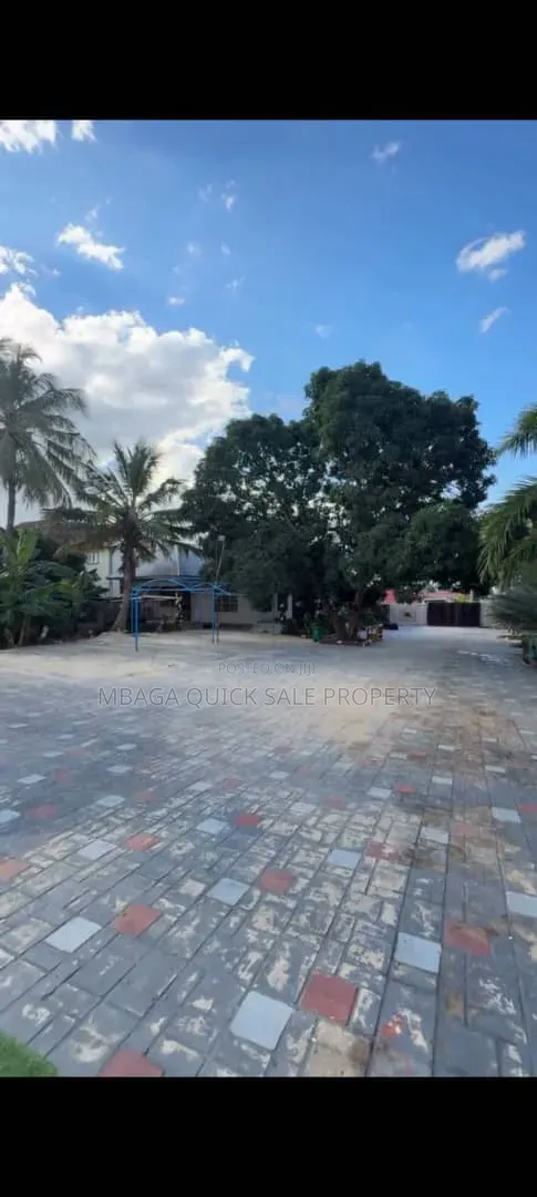 4bdrm Apartment in Ununio Beach, Bunju for rent