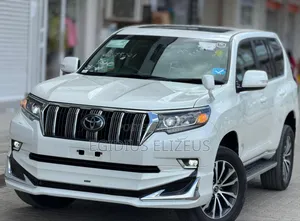 Toyota Land Cruiser Prado 2022 White