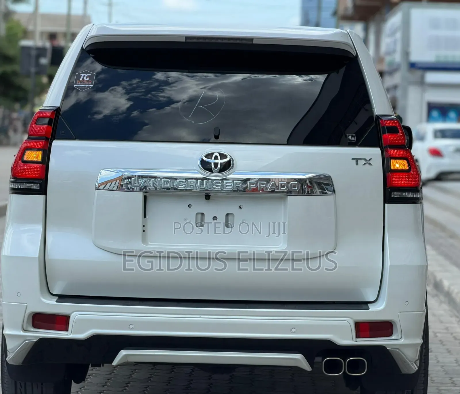 Toyota Land Cruiser Prado 2022 White