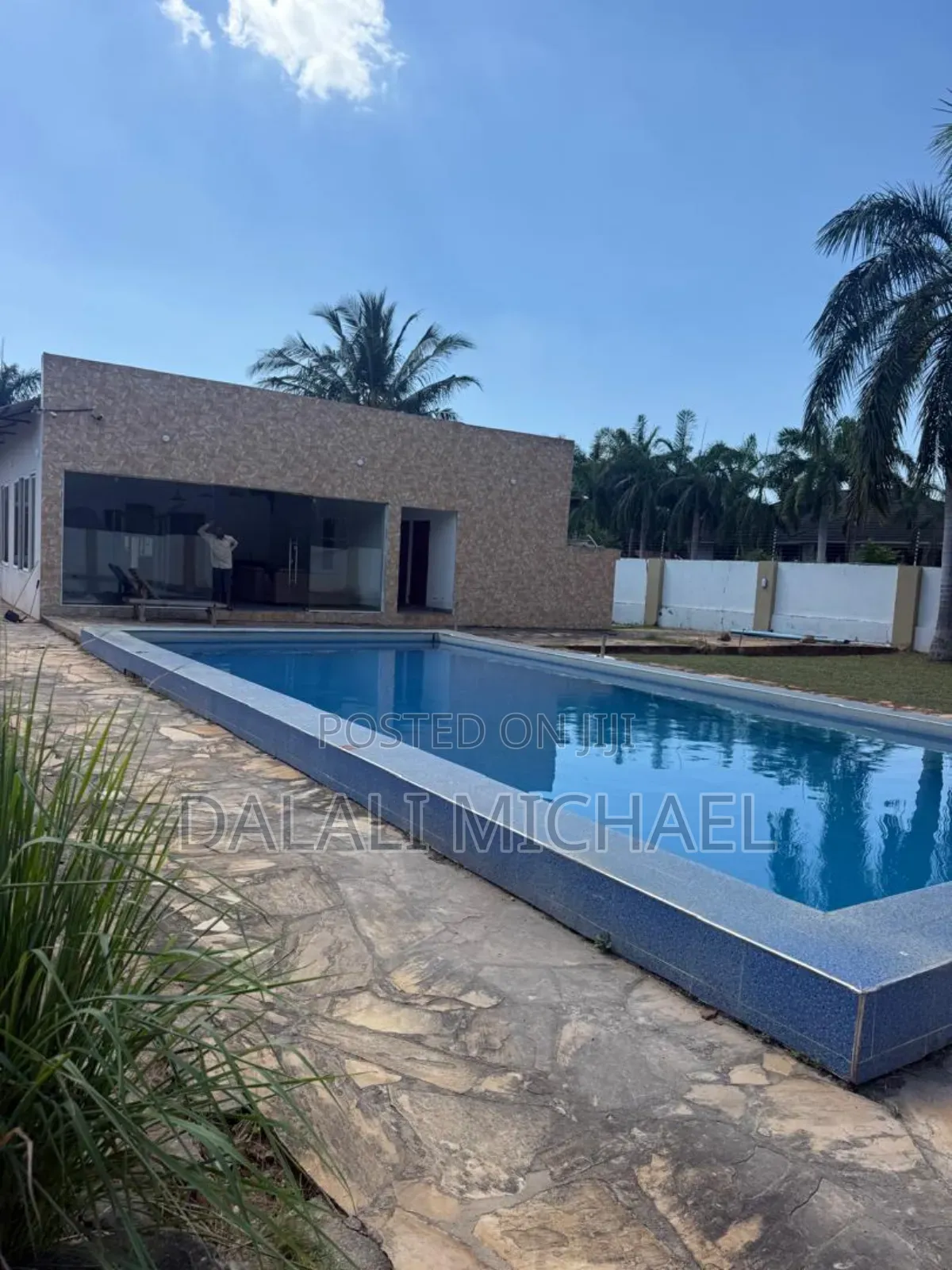 Furnished 4bdrm Villa in Mbezibeach for rent