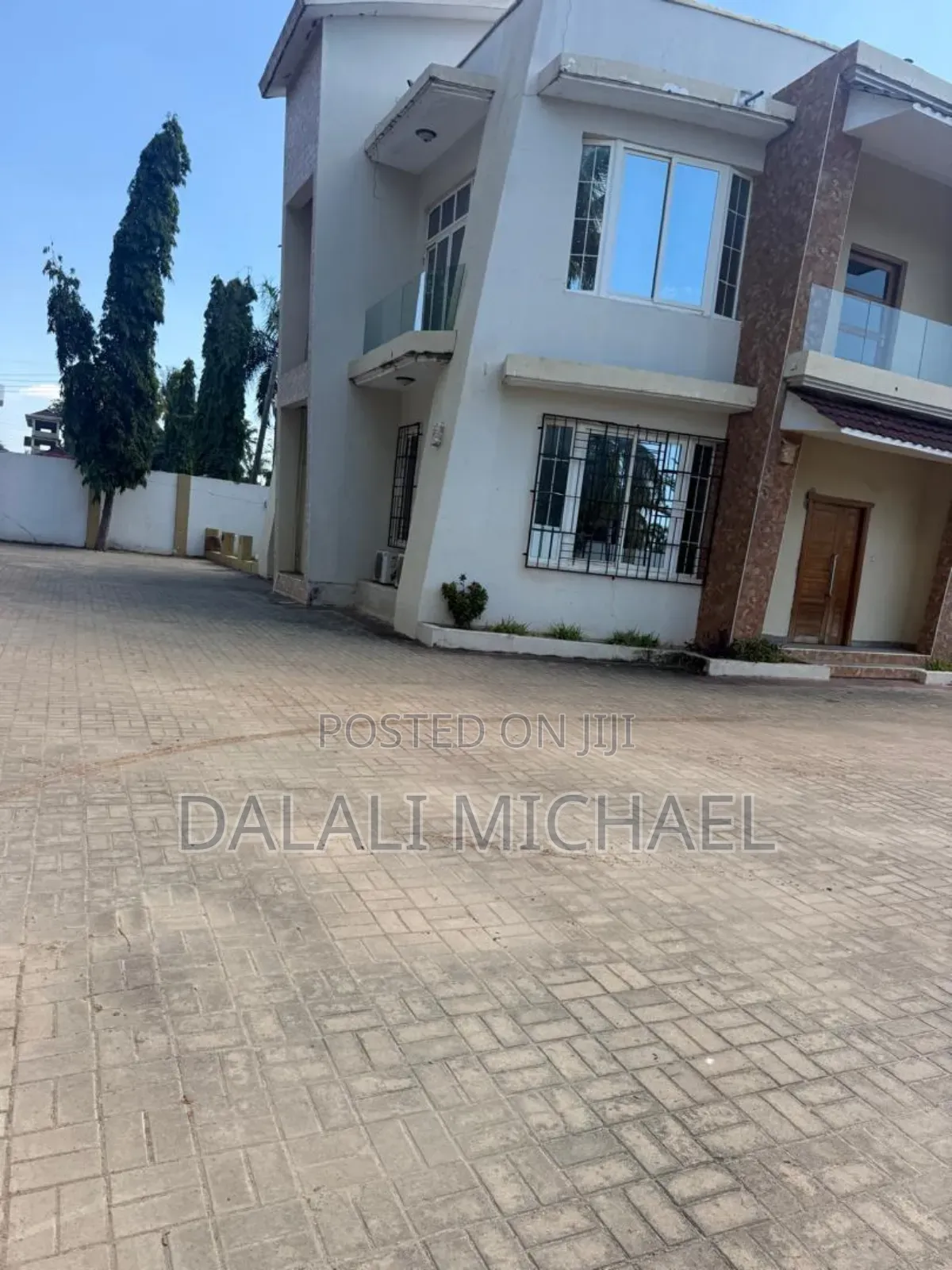 Furnished 4bdrm Villa in Mbezibeach for rent