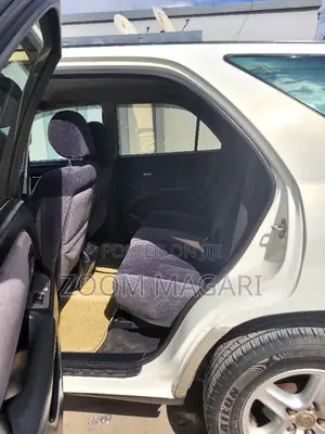 Toyota Harrier 2002 White