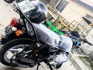 Bajaj Boxer 125 2026 Black