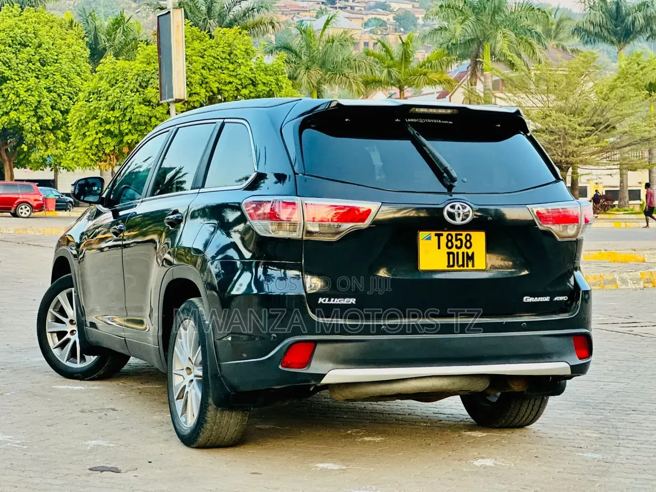 Toyota Kluger 2015 Black