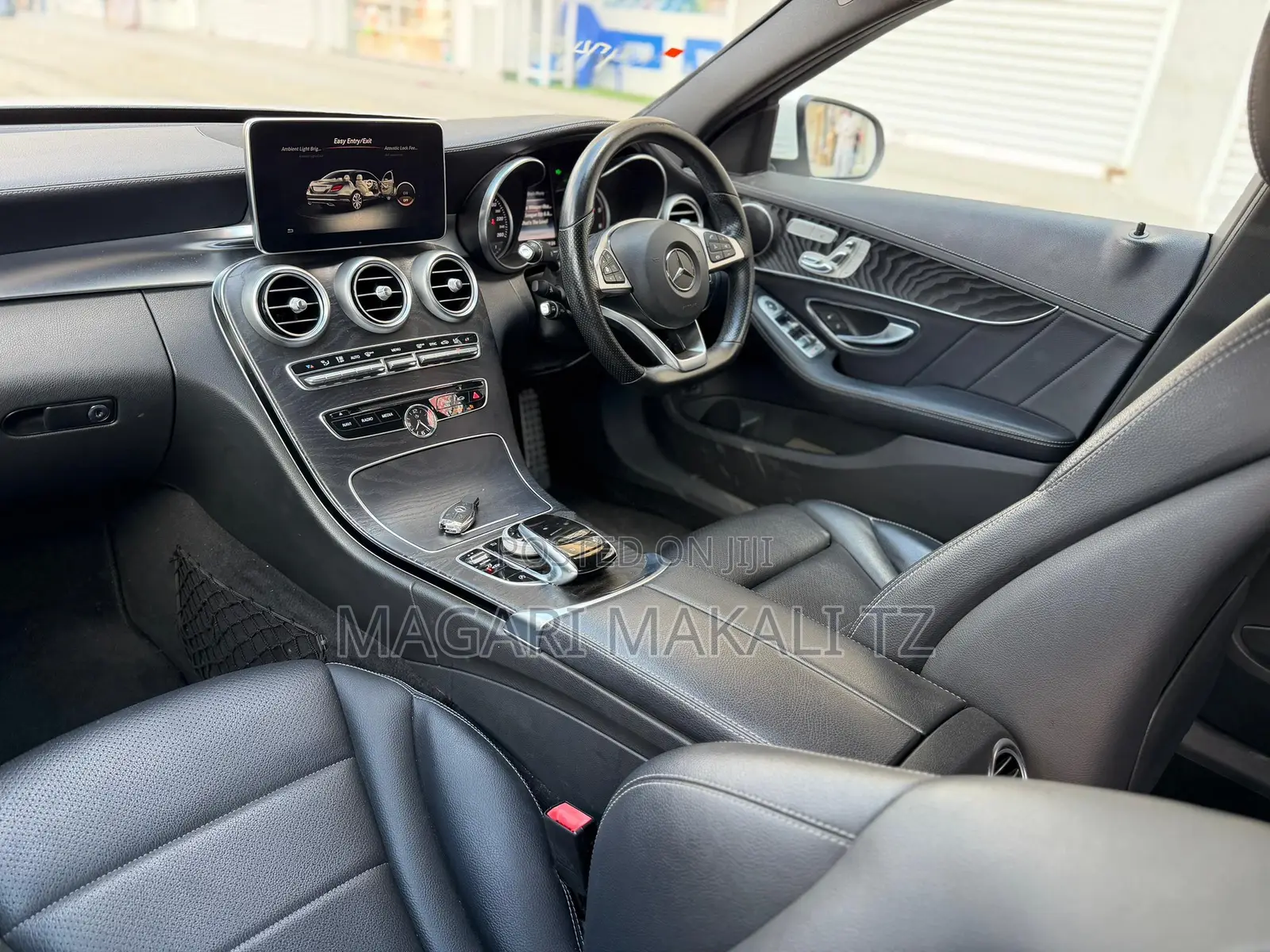 Mercedes-Benz C220 Classic 2016 White