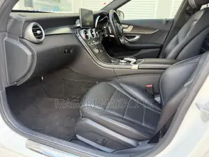 Mercedes-Benz C220 Classic 2016 White