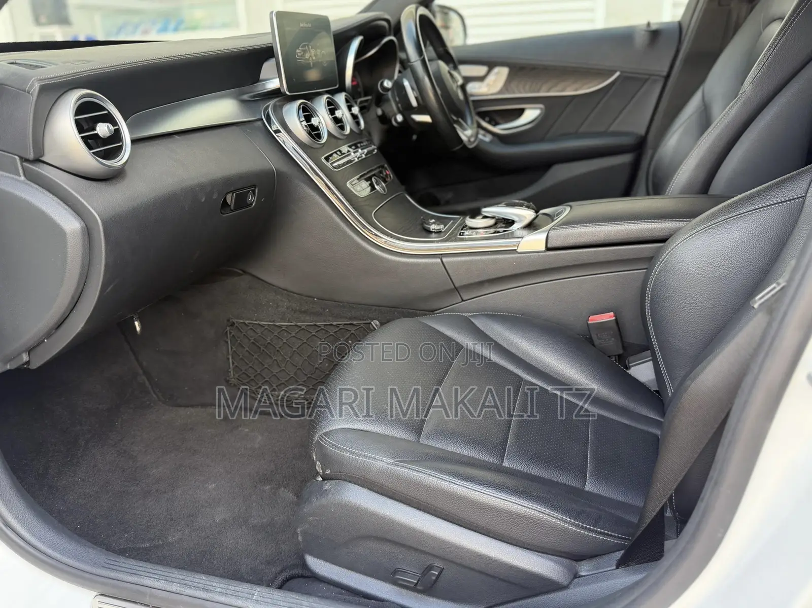 Mercedes-Benz C220 Classic 2016 White