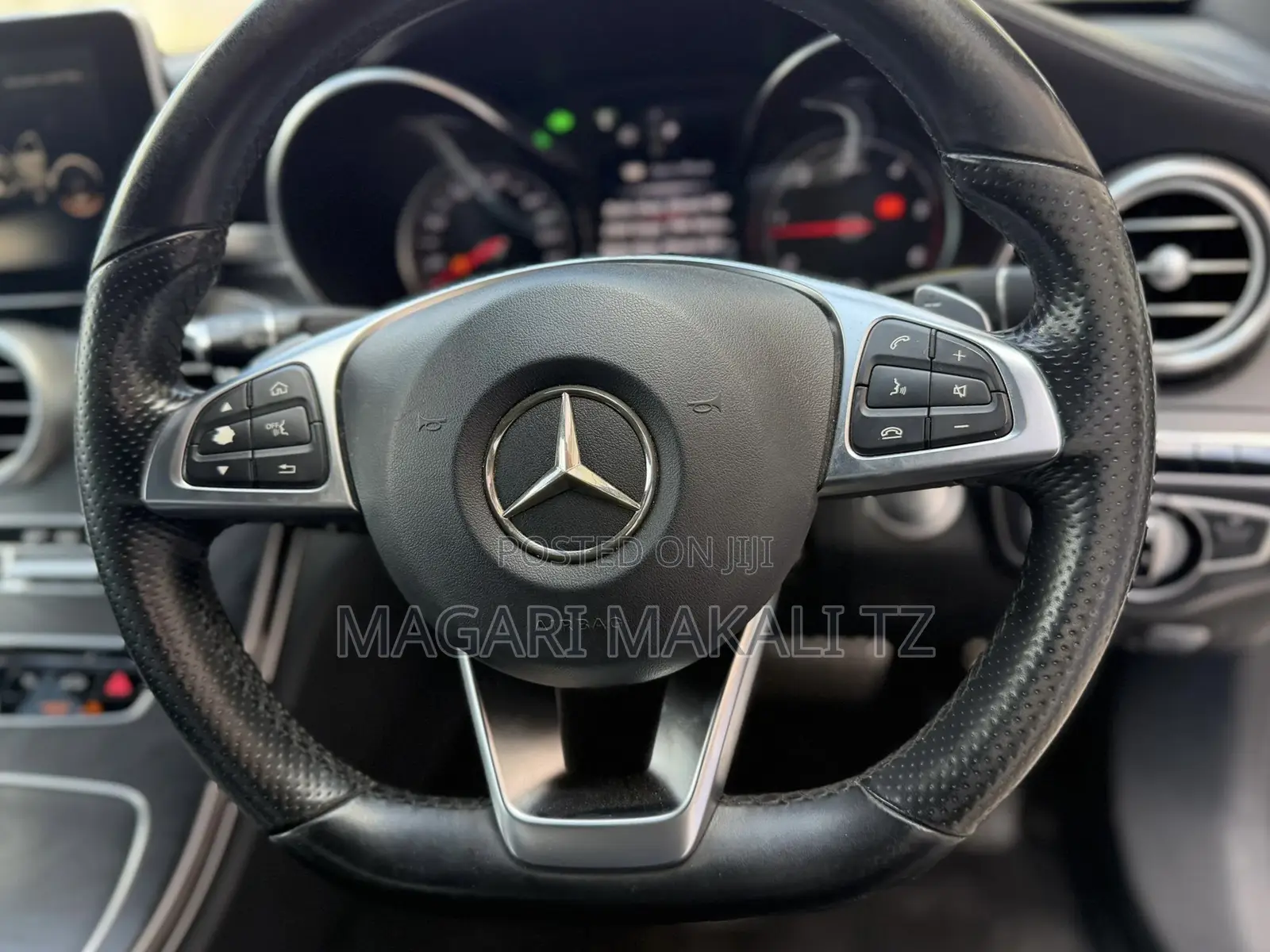 Mercedes-Benz C220 Classic 2016 White