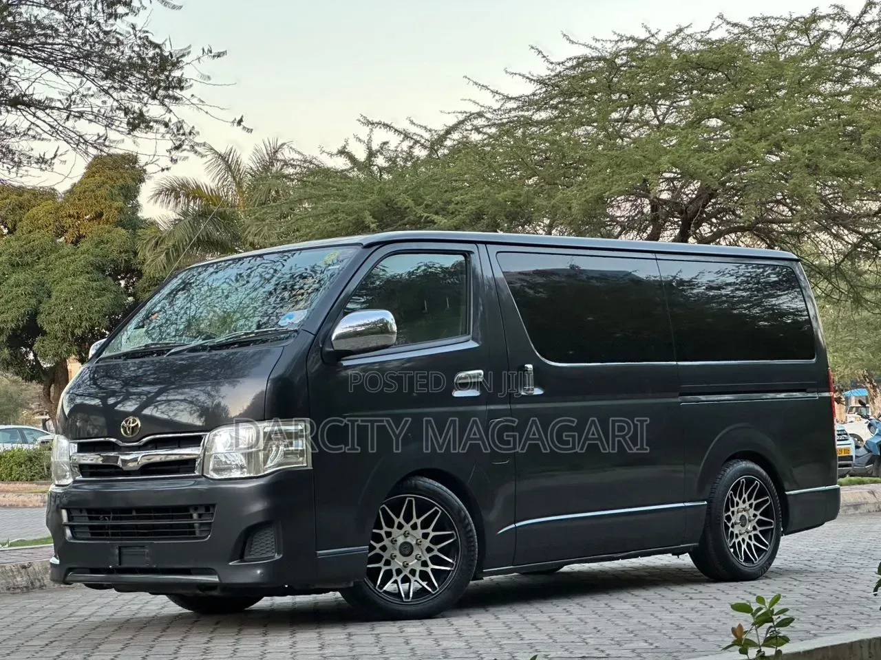 Toyota Quantum 2008 Black