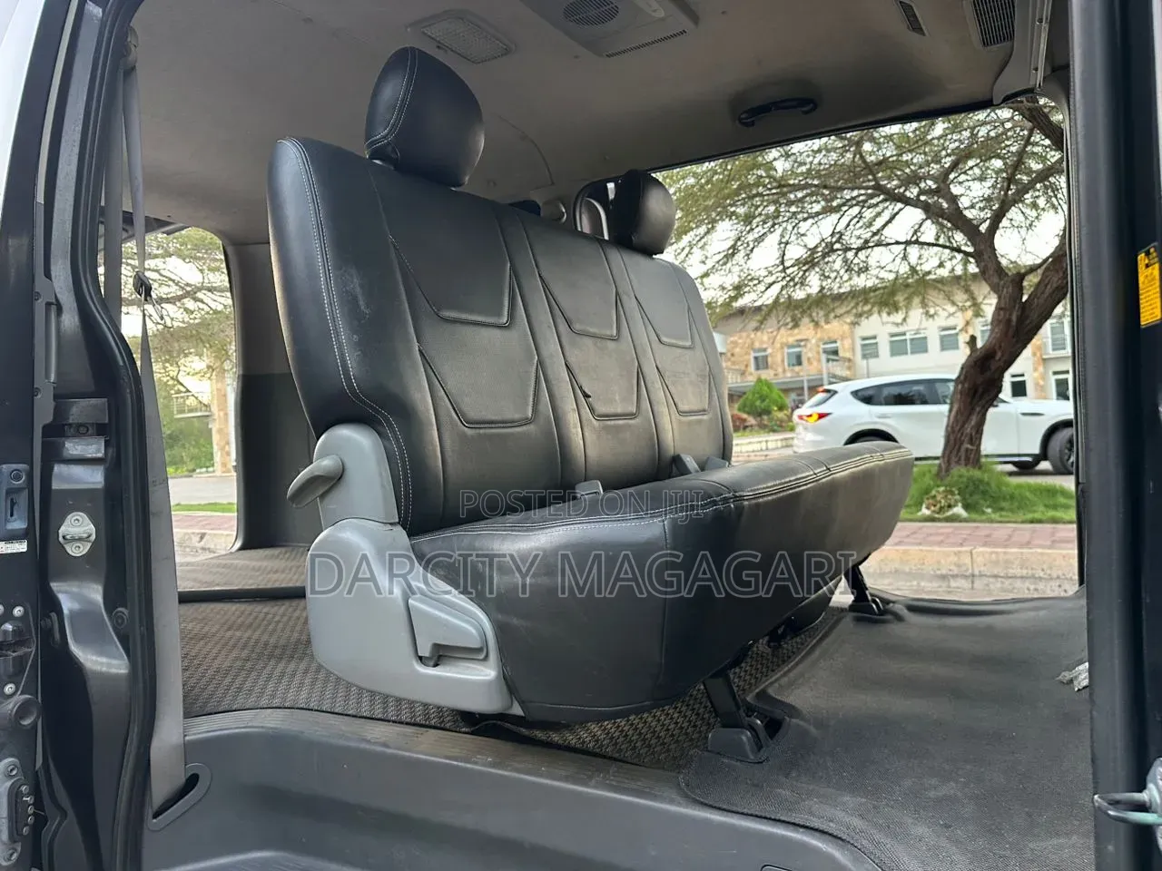 Toyota Quantum 2008 Black