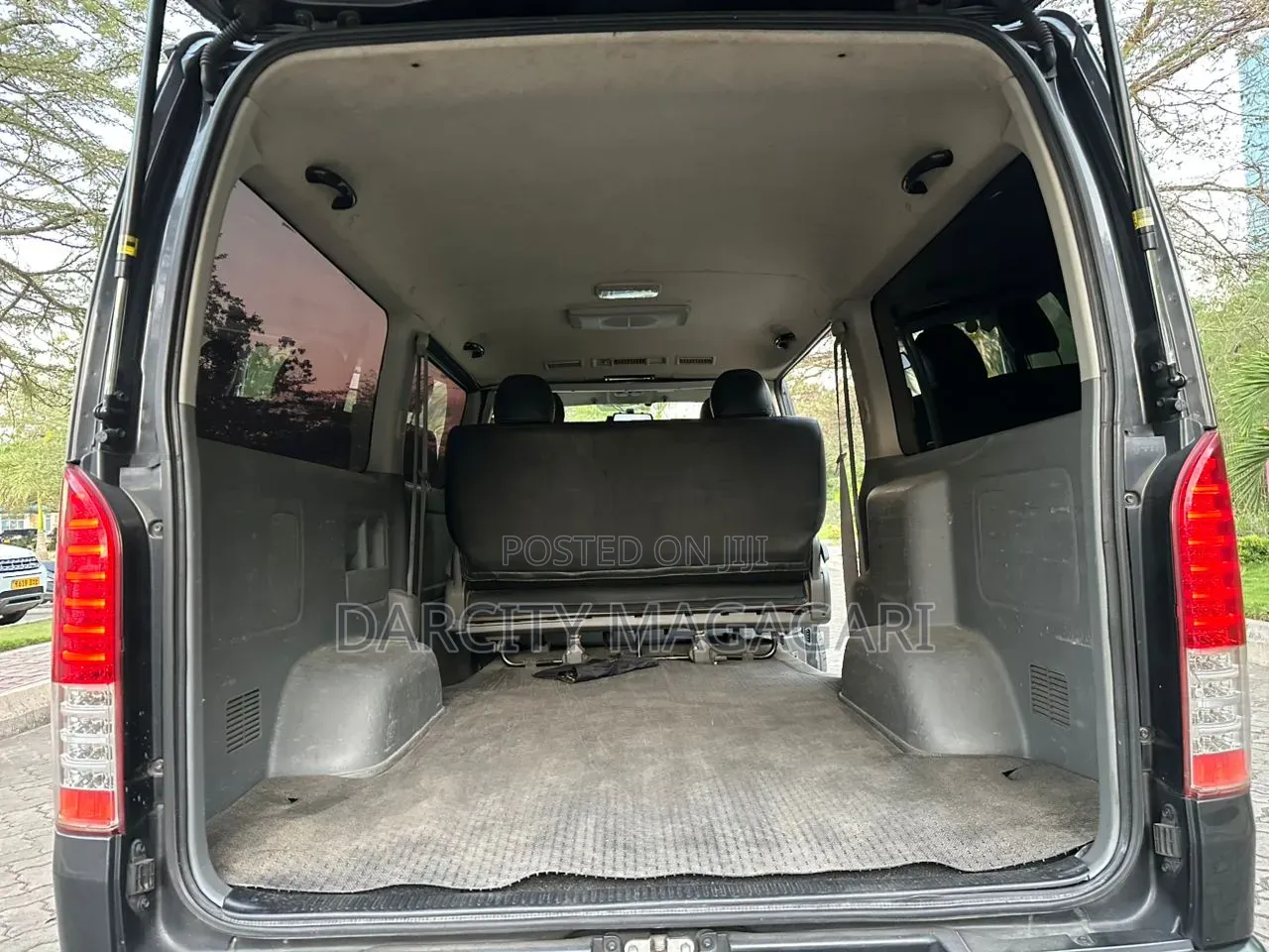 Toyota Quantum 2008 Black