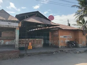Nyumba Inauzwa
