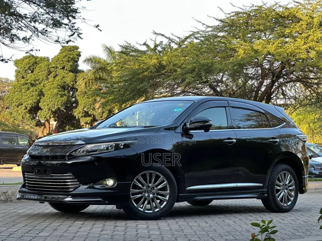 Toyota Harrier 2017 Black