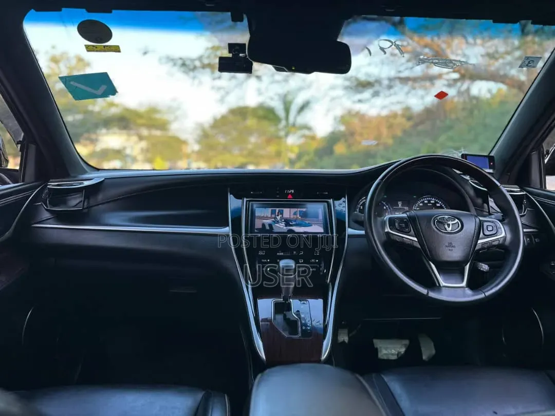 Toyota Harrier 2017 Black