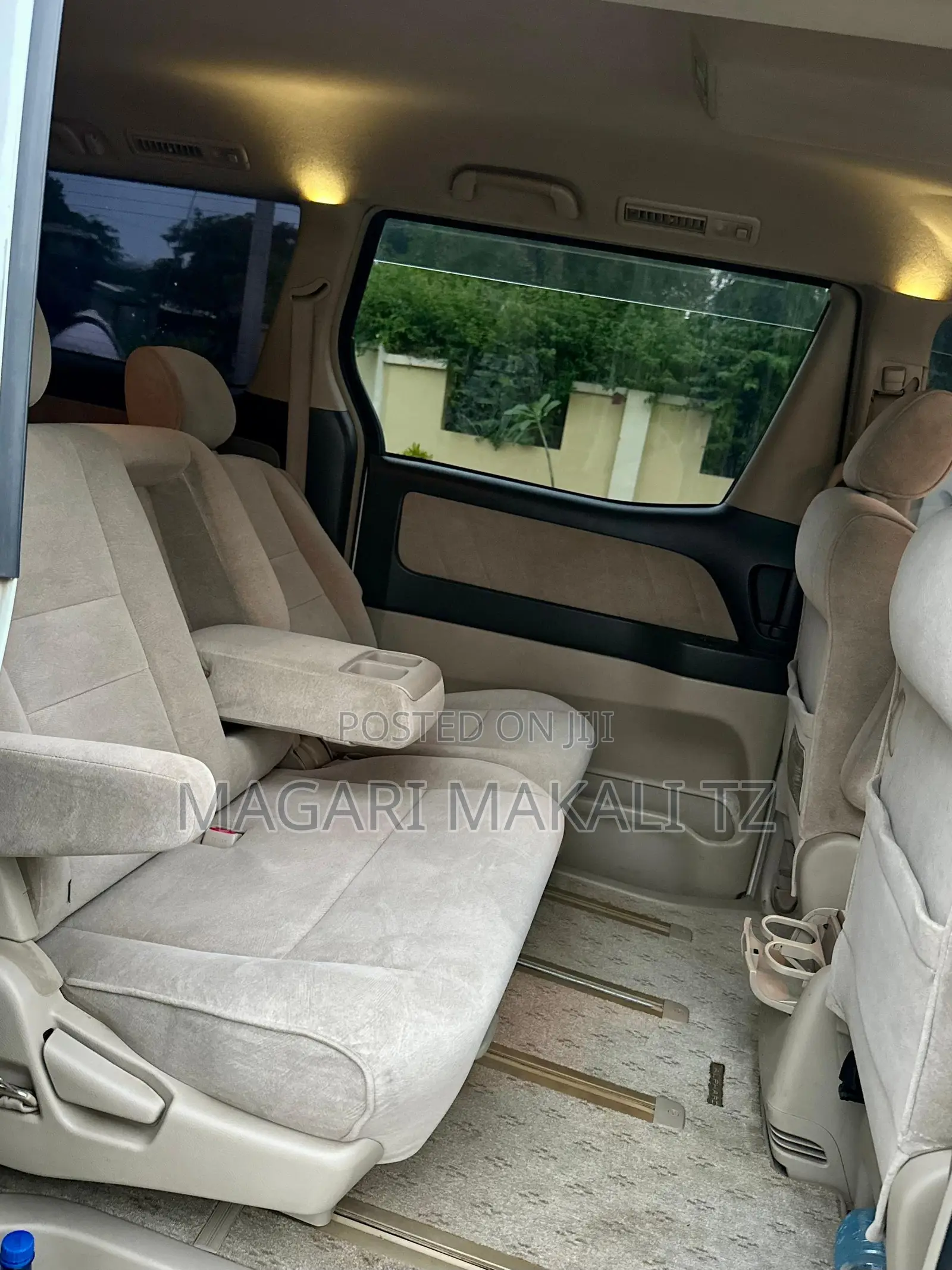 Toyota Alphard 2.4 Petrol AWD 2004 White
