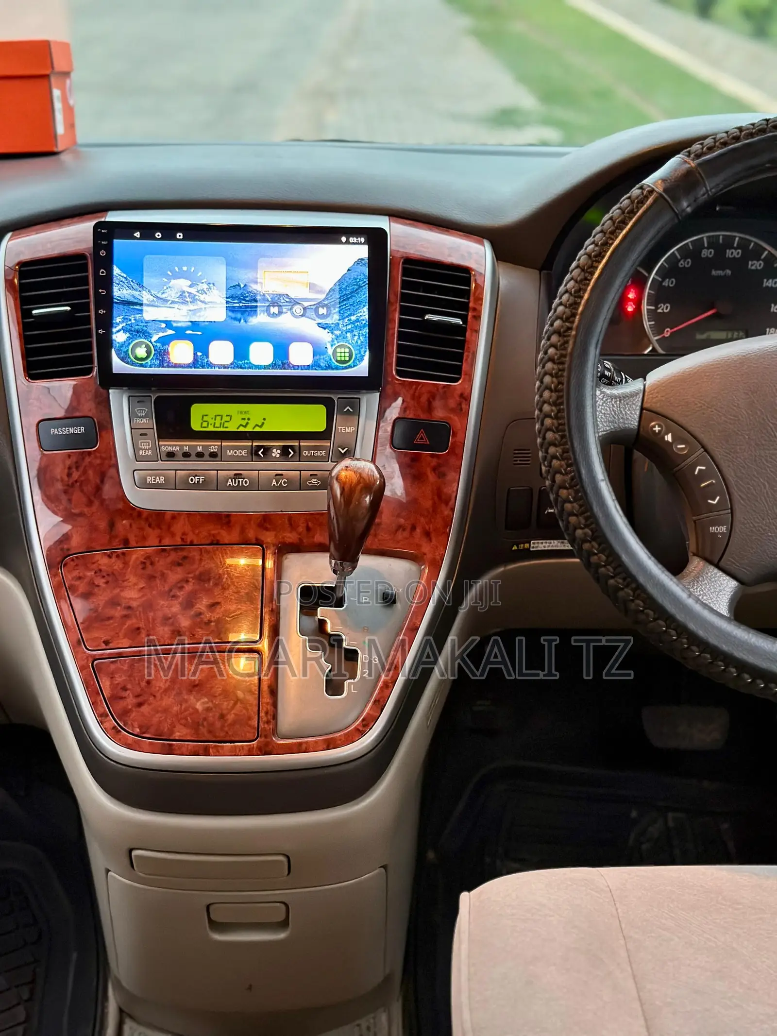 Toyota Alphard 2.4 Petrol AWD 2004 White