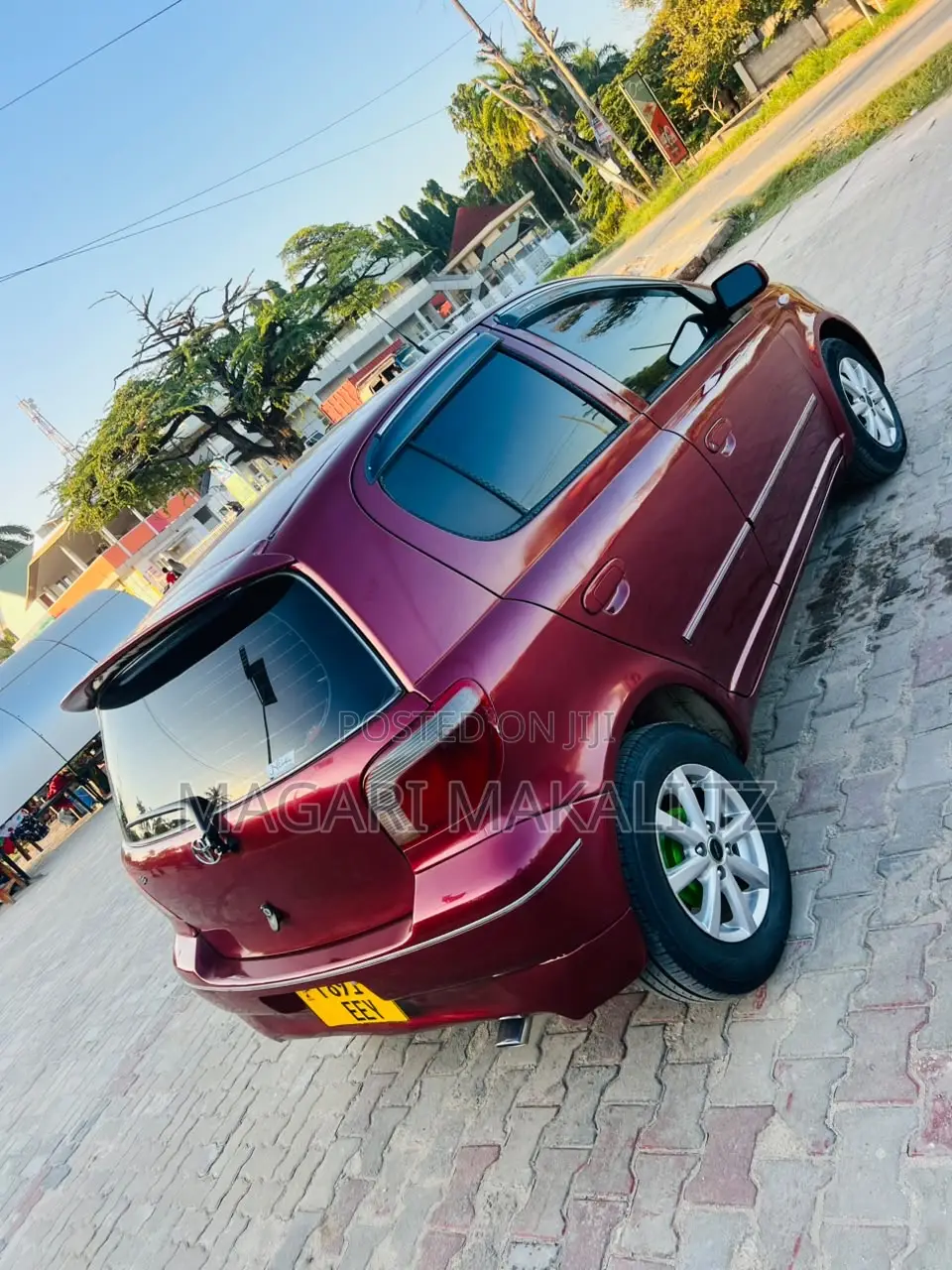 Toyota Vitz 1.3 AWD 3dr 2002 Red