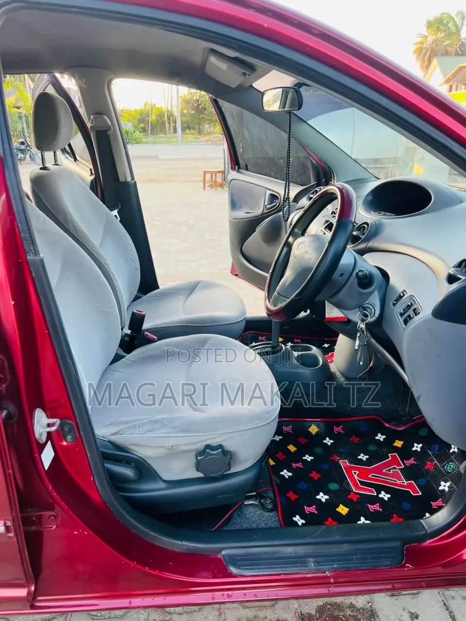 Toyota Vitz 1.3 AWD 3dr 2002 Red