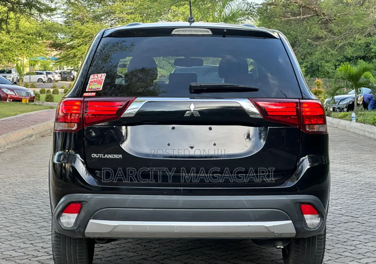 Mitsubishi Outlander 2016 Black