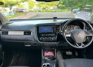 Mitsubishi Outlander 2016 Black