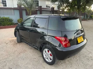 Toyota IST 2005 Black