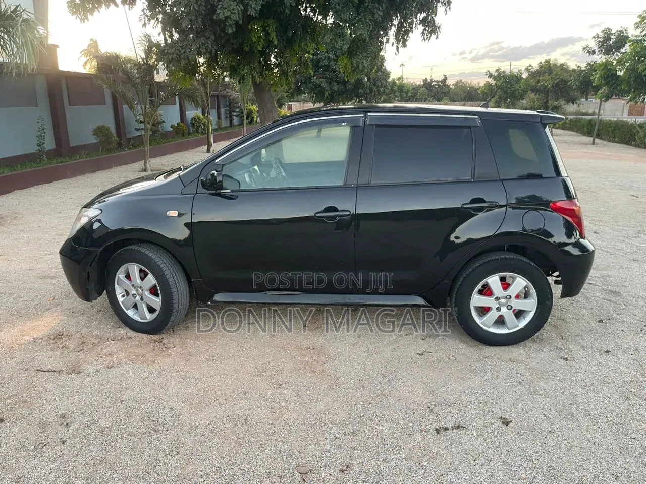 Toyota IST 2005 Black
