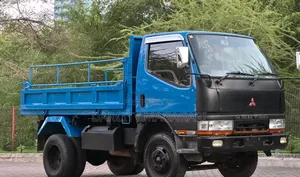 Mitsubishi Canter Tipper