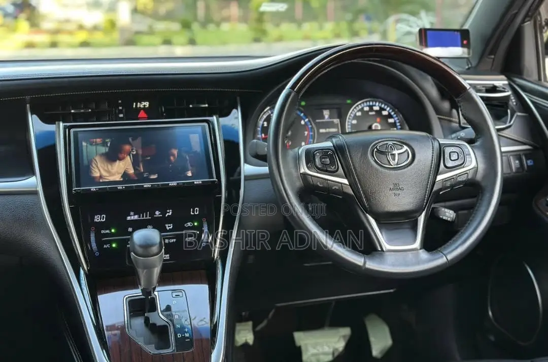 Toyota Harrier 2017 Black