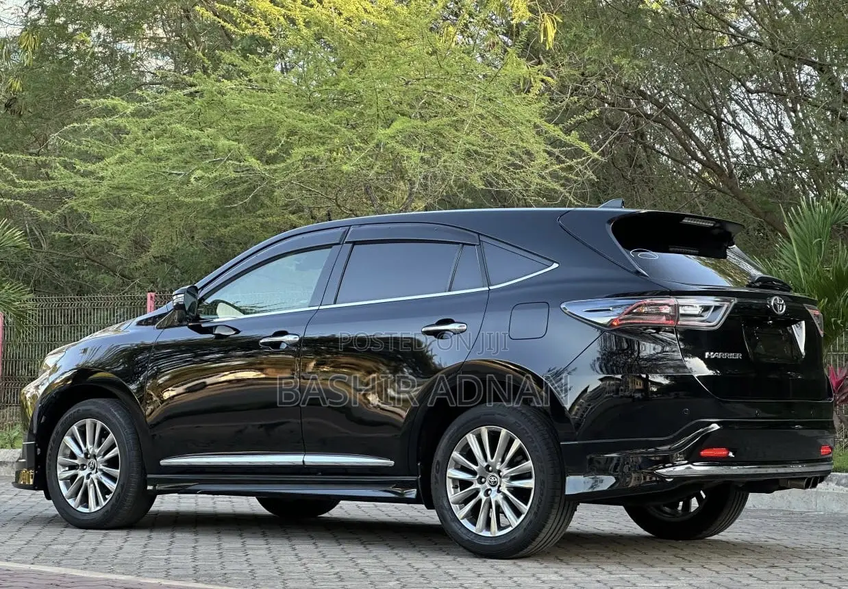 Toyota Harrier 2017 Black